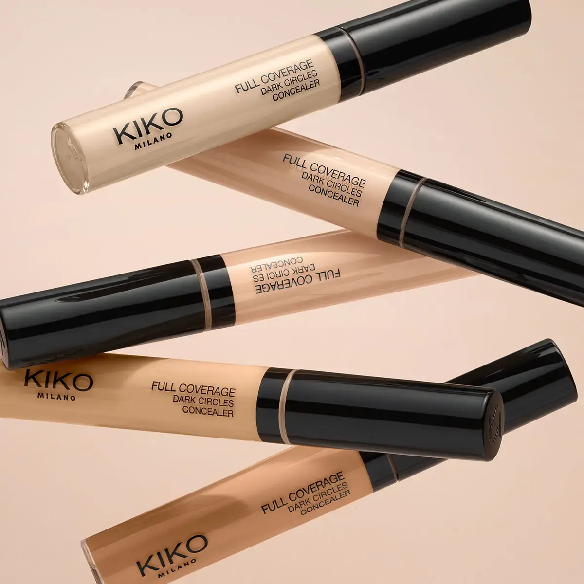 Aplicación de Corrector de Alta Cobertura Kiko Milano