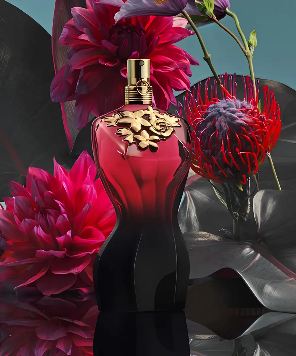 Aplicación de Sweet Tooth Eau de Parfum Sabrina Carpenter