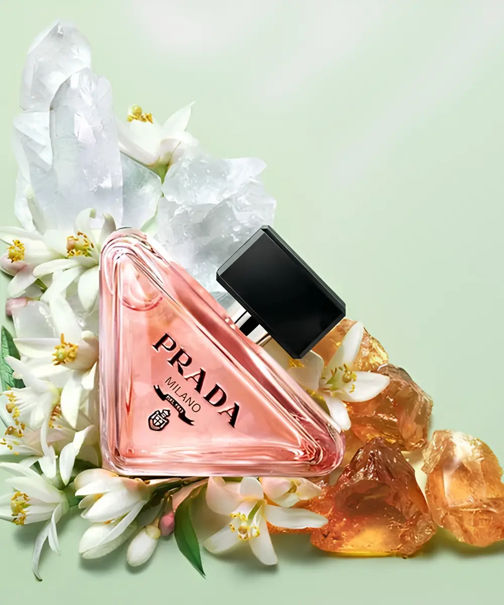 Aplicación de Prada Paradoxe L'Eau de Parfum